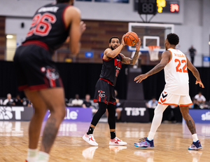 With Tyler Ennis and two other players injured, Boeheim's Army struggled defensively in the loss to The Nerd Team.