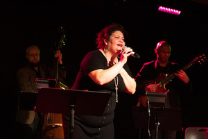 Professor Marianne Solivan performed a concert alongside jazz guitarist Leandro Pellegrino on Tuesday night. SU community members gathered in Schine Underground to enjoy the music.