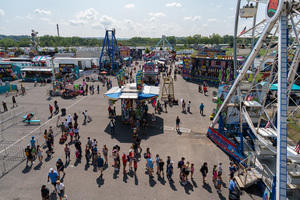 Police received multiple 911 calls reporting alleged gunshots at the Great New York State Fair Sunday night. Despite the reports being unfounded, Syracuse University students at the fairgrounds were still left emotionally impacted.